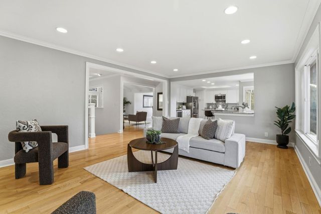 7111 Wooded Lake Drive, San Jose, CA 95120