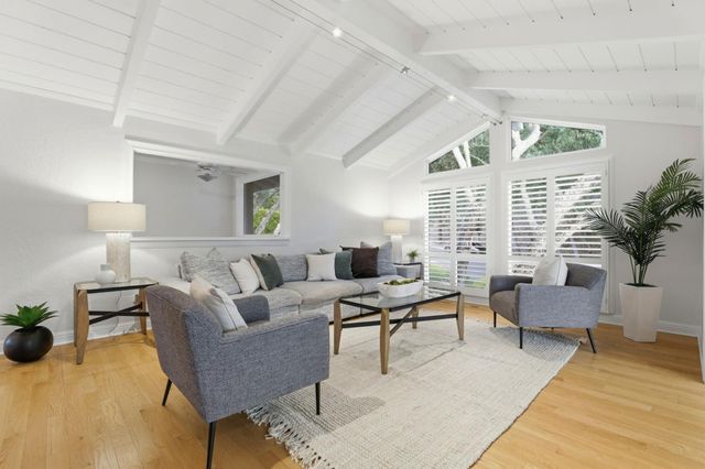 7111 Wooded Lake Drive, San Jose, CA 95120