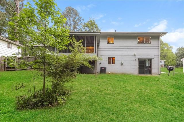 2757 Shelley Lane, Ellenwood, GA 30294