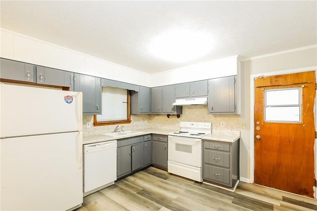 2757 Shelley Lane, Ellenwood, GA 30294