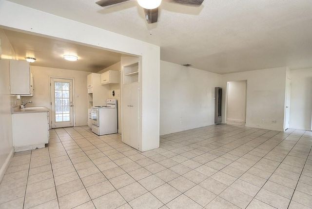 1504 Cardinal Way, Roseville, CA 95661
