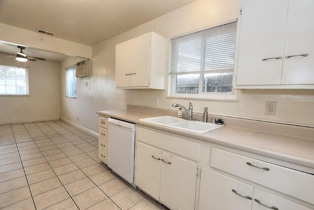 1504 Cardinal Way, Roseville, CA 95661