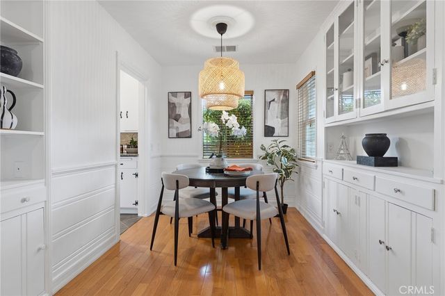 14335 Magnolia, Sherman Oaks, CA 91423