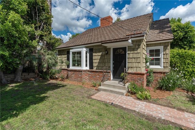 14335 Magnolia, Sherman Oaks, CA 91423