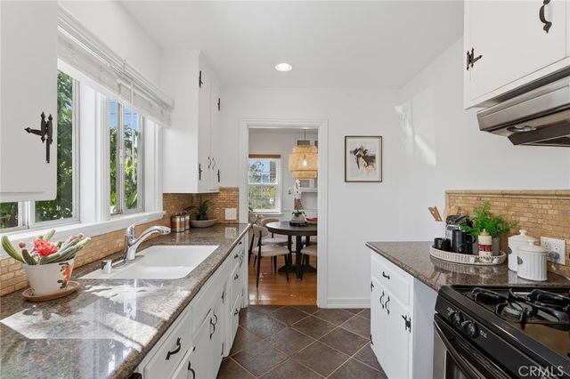 14335 Magnolia, Sherman Oaks, CA 91423