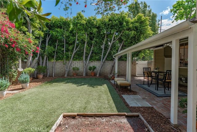 14335 Magnolia, Sherman Oaks, CA 91423