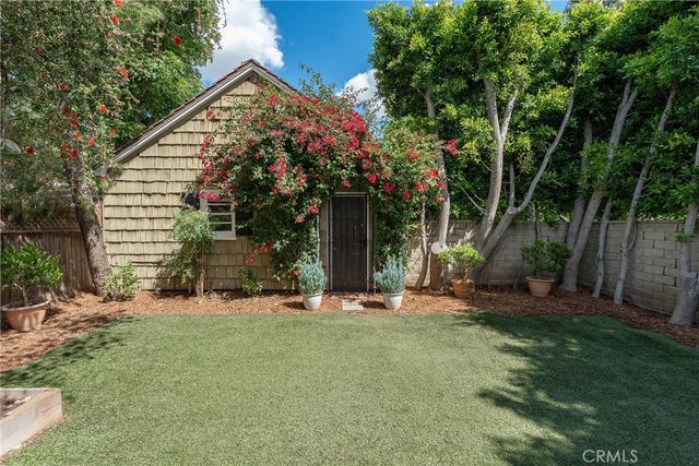 14335 Magnolia, Sherman Oaks, CA 91423