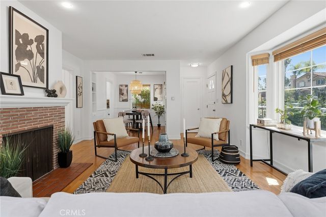 14335 Magnolia, Sherman Oaks, CA 91423
