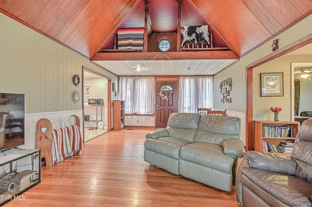 10342 Redwood Circle, Bristol, VA 24202