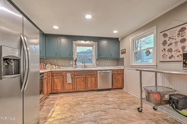 10342 Redwood Circle, Bristol, VA 24202