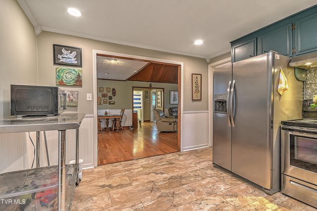 10342 Redwood Circle, Bristol, VA 24202