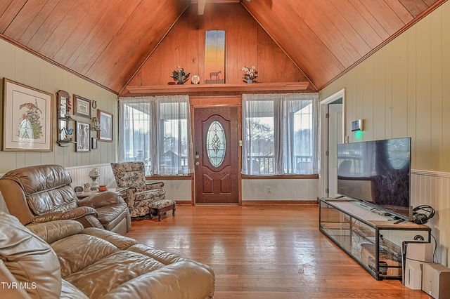 10342 Redwood Circle, Bristol, VA 24202