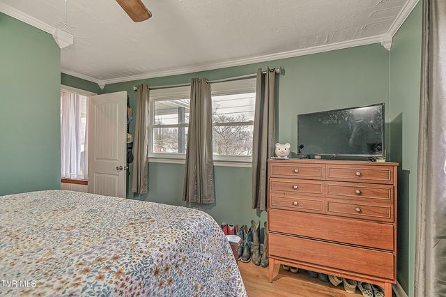 10342 Redwood Circle, Bristol, VA 24202