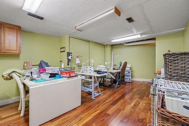 8800 W S Avenue, Schoolcraft, MI 49087