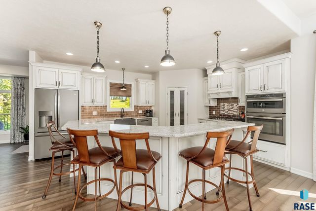 6900 E Split Rock Cir Circle, Sioux Falls, SD 57110