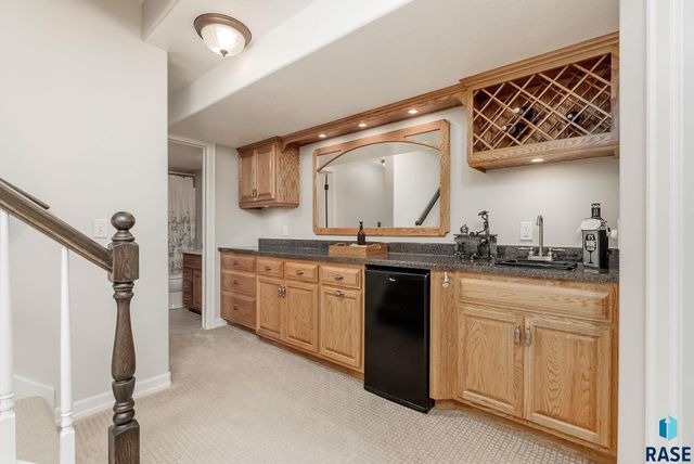 6900 E Split Rock Cir Circle, Sioux Falls, SD 57110