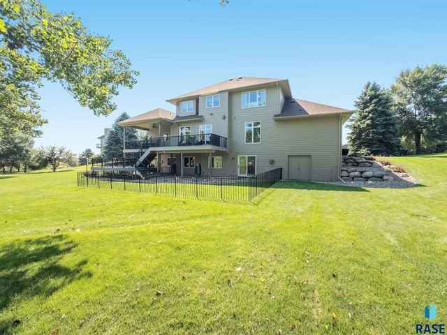 6900 E Split Rock Cir Circle, Sioux Falls, SD 57110