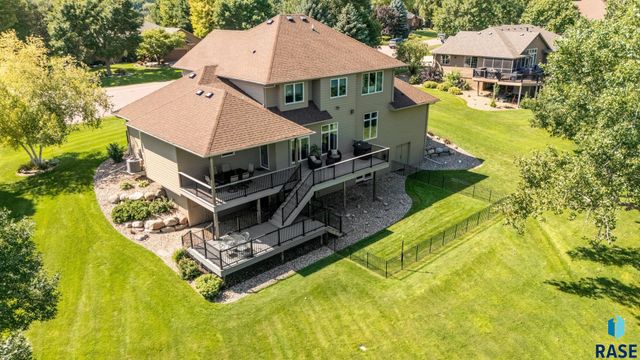 6900 E Split Rock Cir Circle, Sioux Falls, SD 57110