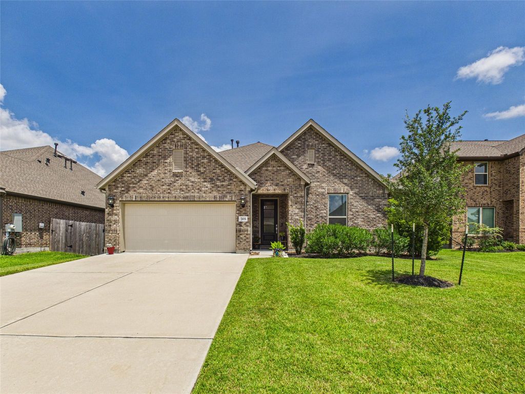 703 Western Holly, League City, TX 77573