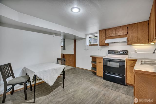 15115 74th Street E, Sumner, WA 98390