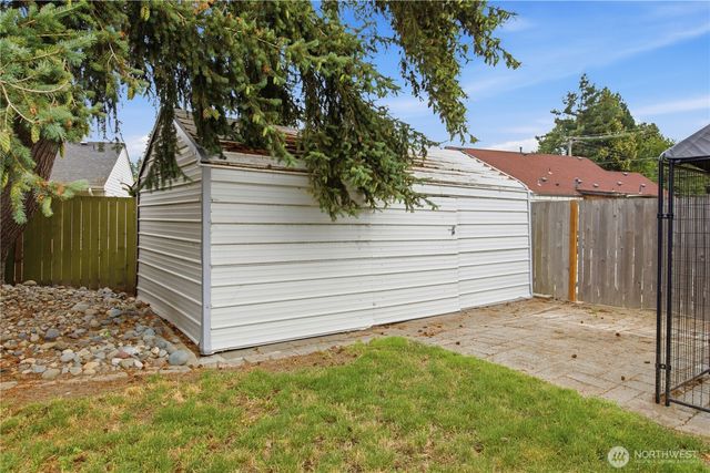 15115 74th Street E, Sumner, WA 98390
