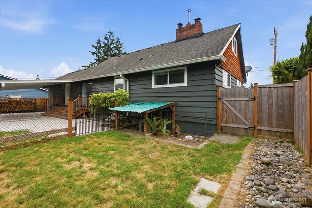 15115 74th Street E, Sumner, WA 98390