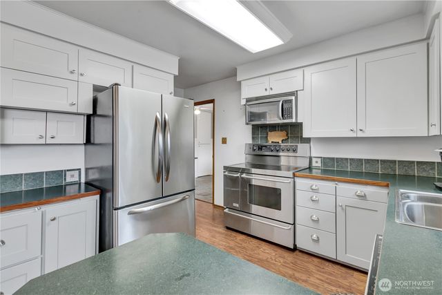 15115 74th Street E, Sumner, WA 98390
