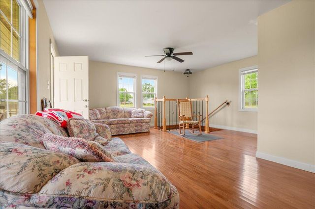 181 Little Arthur Ridge Road, East Bernstadt, KY 40729