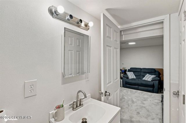 2812 S Wickham Circle, Palmer, AK 99645