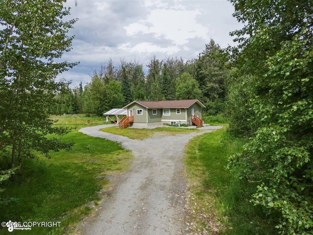 2812 S Wickham Circle, Palmer, AK 99645