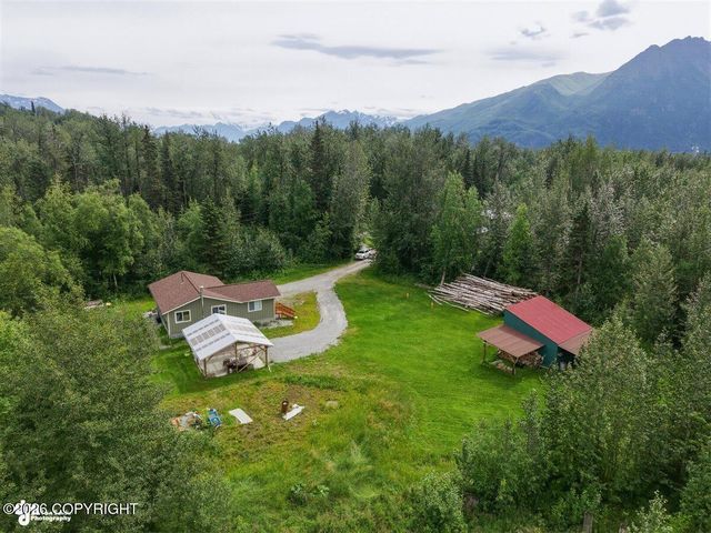2812 S Wickham Circle, Palmer, AK 99645