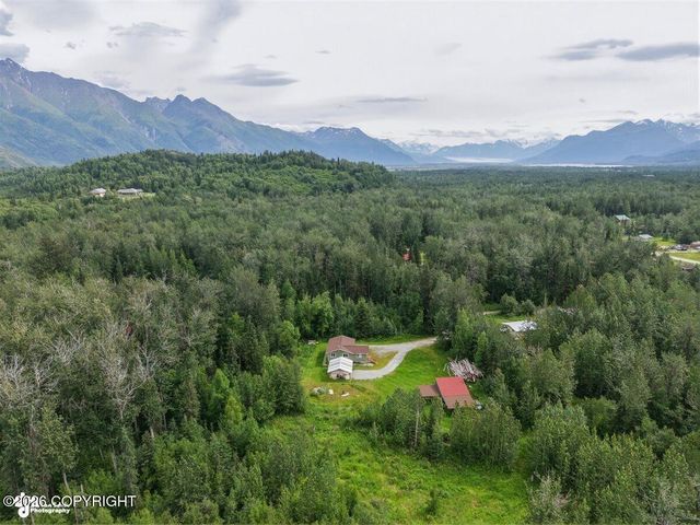 2812 S Wickham Circle, Palmer, AK 99645