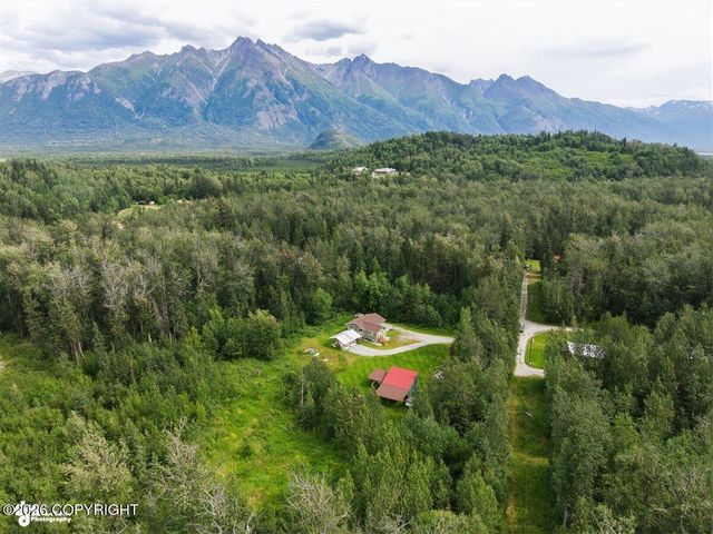 2812 S Wickham Circle, Palmer, AK 99645