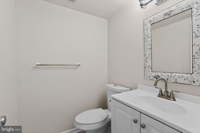2173 GLENCOURSE LN, Reston, VA 20191