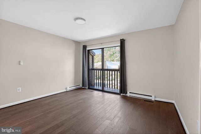 2173 GLENCOURSE LN, Reston, VA 20191