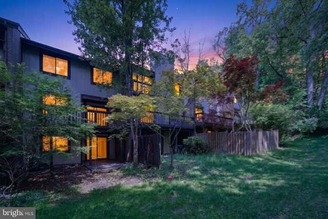 2173 GLENCOURSE LN, Reston, VA 20191