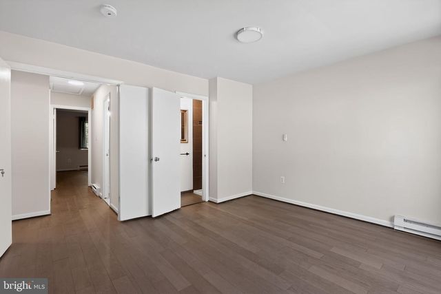 2173 GLENCOURSE LN, Reston, VA 20191