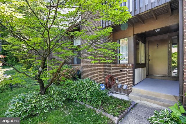 2173 GLENCOURSE LN, Reston, VA 20191