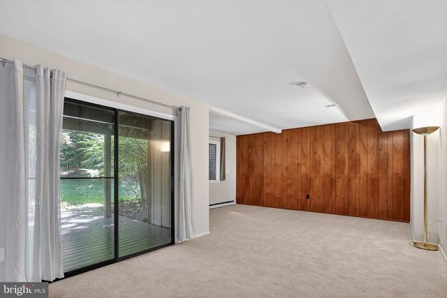 2173 GLENCOURSE LN, Reston, VA 20191