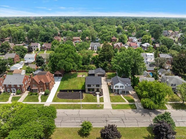 9161 W Outer Drive, Detroit, MI 48219