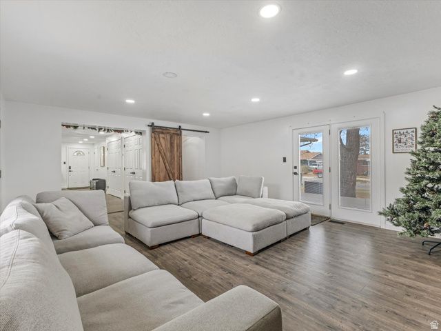 2995 E 7145 S, Cottonwood Heights, UT 84121