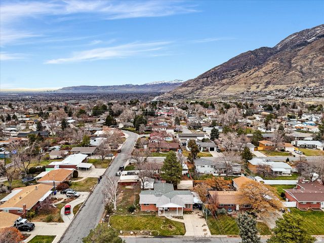 2995 E 7145 S, Cottonwood Heights, UT 84121