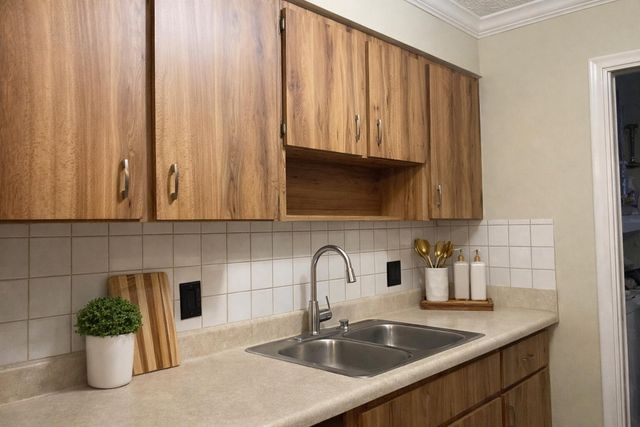 715 W Ocean Avenue, Lantana, FL 33462