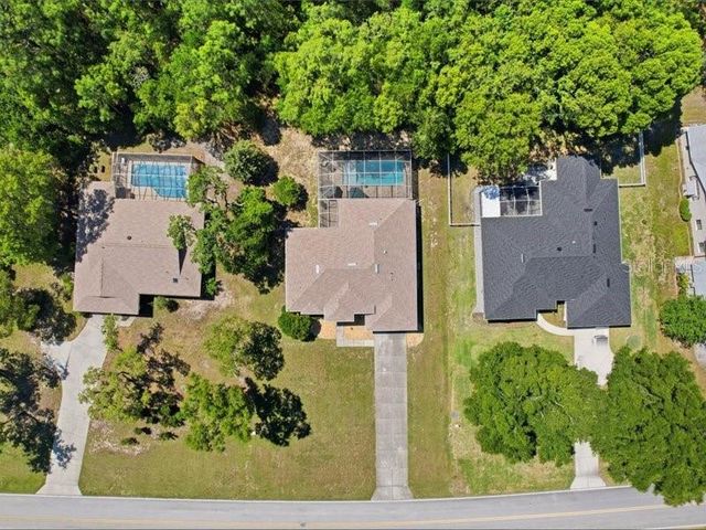 35 CYPRESS BOULEVARD E, Homosassa, FL 34446