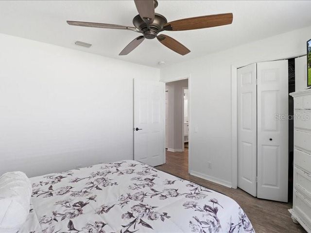 35 CYPRESS BOULEVARD E, Homosassa, FL 34446