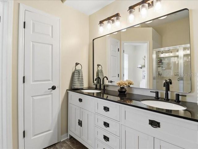 35 CYPRESS BOULEVARD E, Homosassa, FL 34446