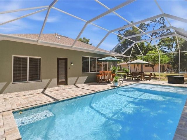 35 CYPRESS BOULEVARD E, Homosassa, FL 34446