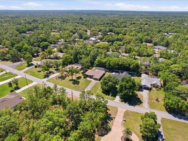 35 CYPRESS BOULEVARD E, Homosassa, FL 34446