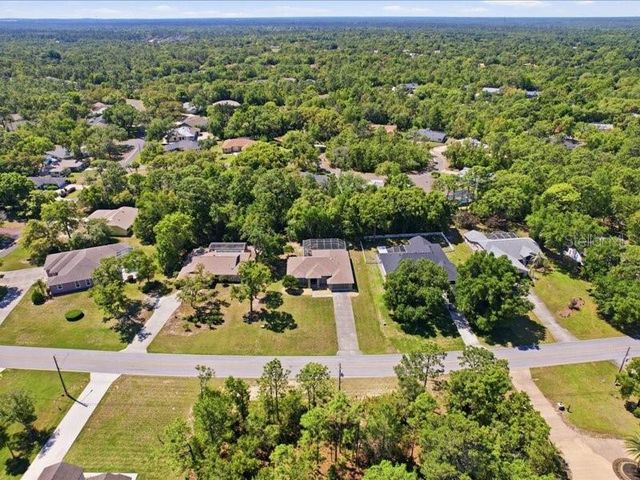 35 CYPRESS BOULEVARD E, Homosassa, FL 34446