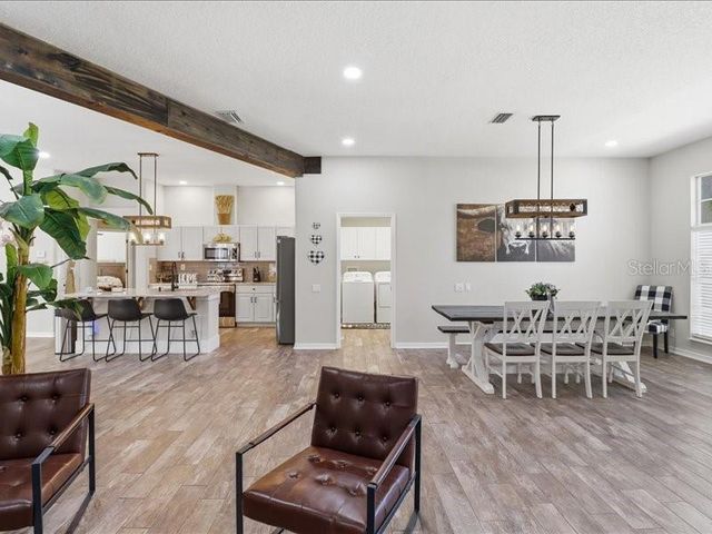 35 CYPRESS BOULEVARD E, Homosassa, FL 34446